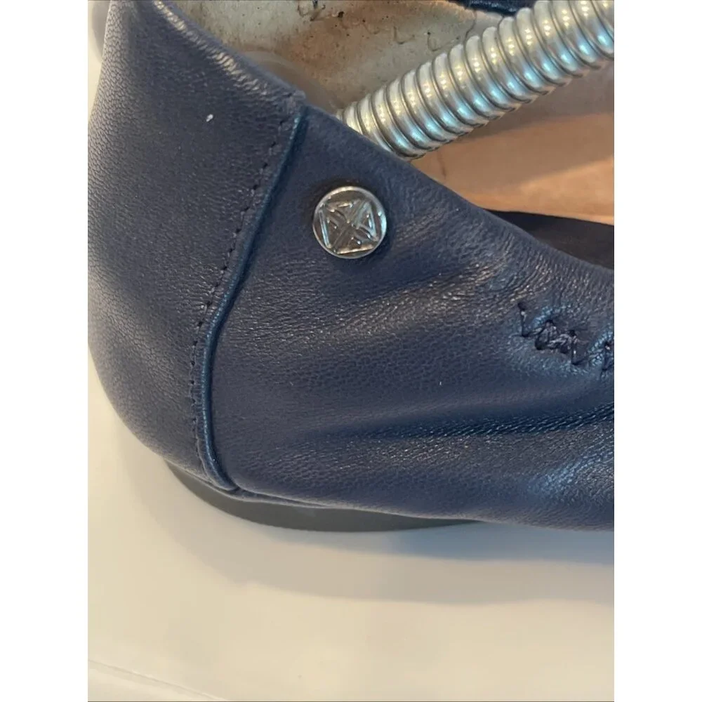 Antonio Melani Navy Blue Ballet Flats Women's Size 7.5‎ Leather Slip-ons Soft